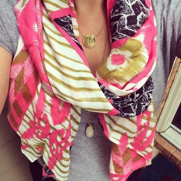 Stella and dot scarf - Picture 4 of 5
